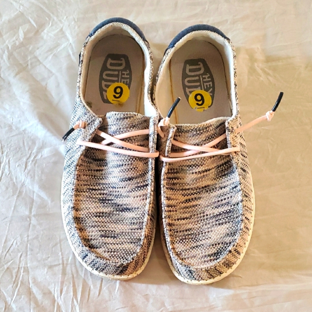 Hey Dude Womens Sz 9 Blue/pink